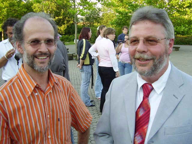 Die beiden Klassenlehrer Karl Ehrmann (links) und Peter Otto (rechts)